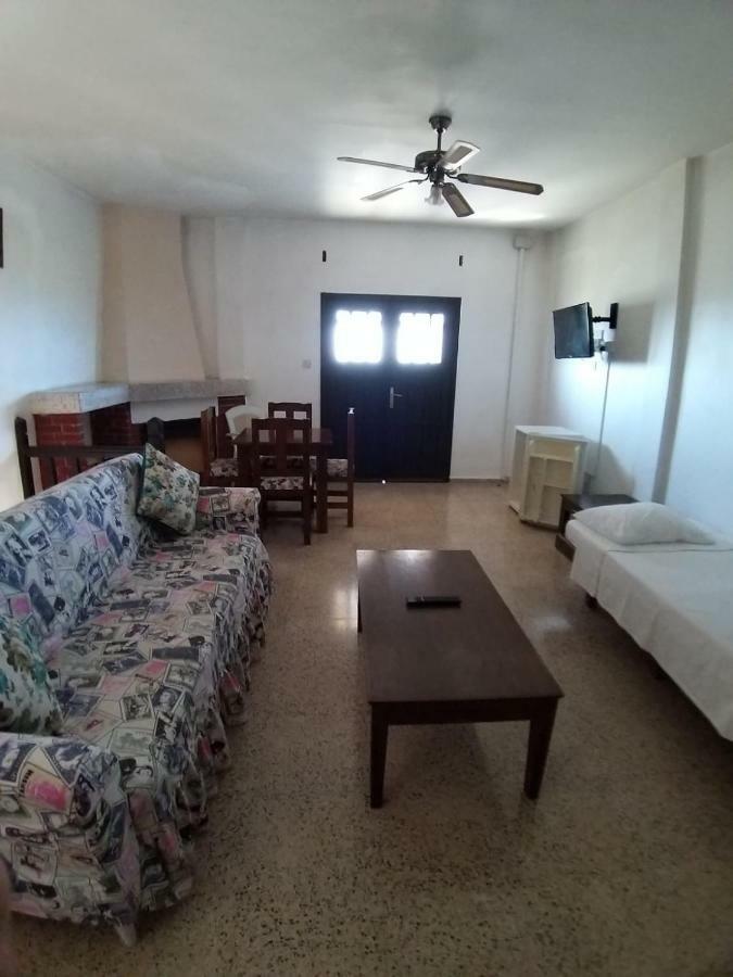 Balci Plaza Hotel And Balci Plaza Guest Bungalows Karpaz Peninsula Selenias Екстериор снимка